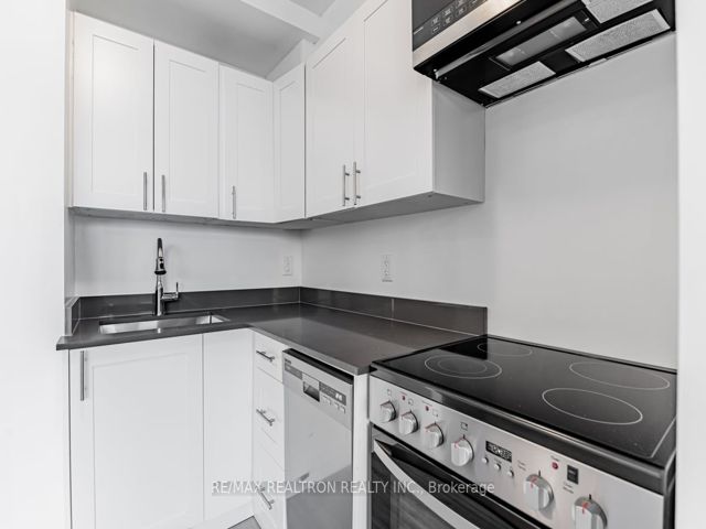 708 - 25 Bedford Rd
