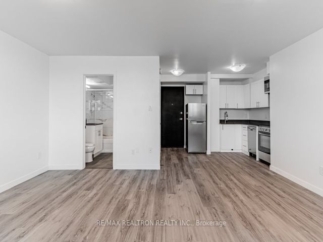 708 - 25 Bedford Rd