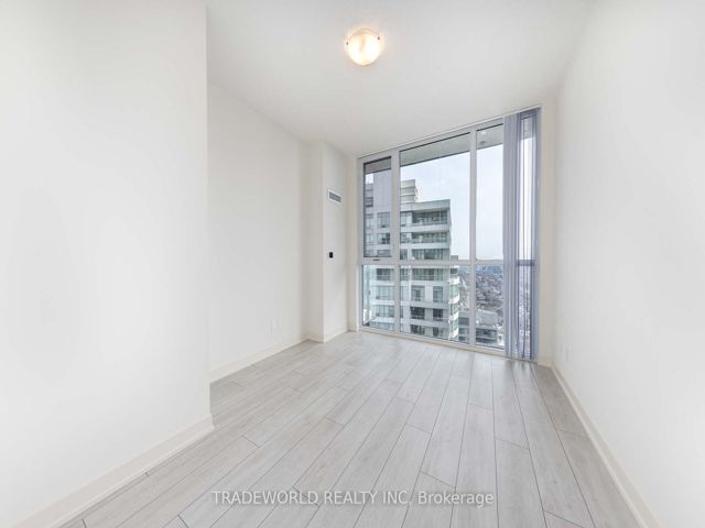 3219 - 4955 yonge St