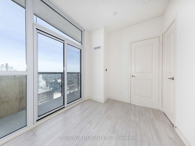 3219 - 4955 yonge St