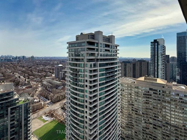 3219 - 4955 yonge St