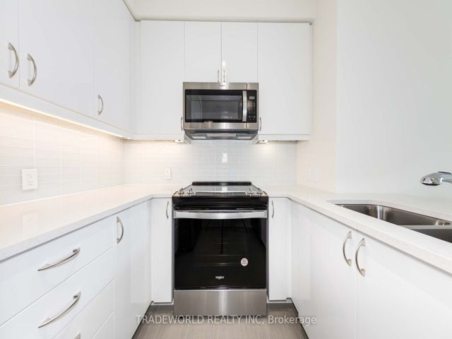 3219 - 4955 yonge St