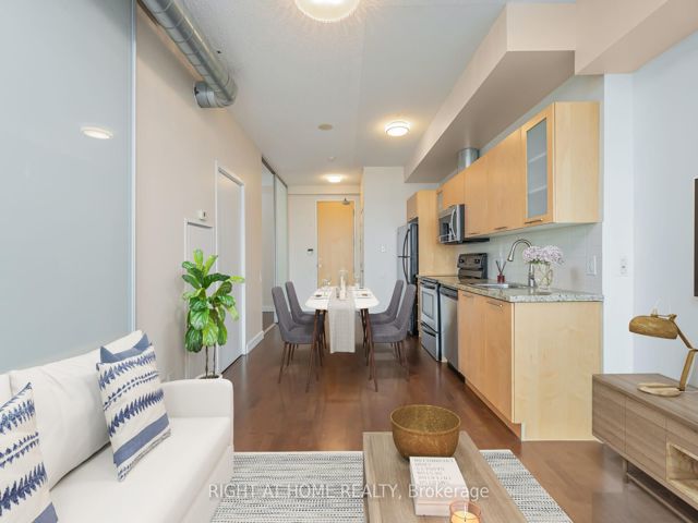2005 - 33 Mill St