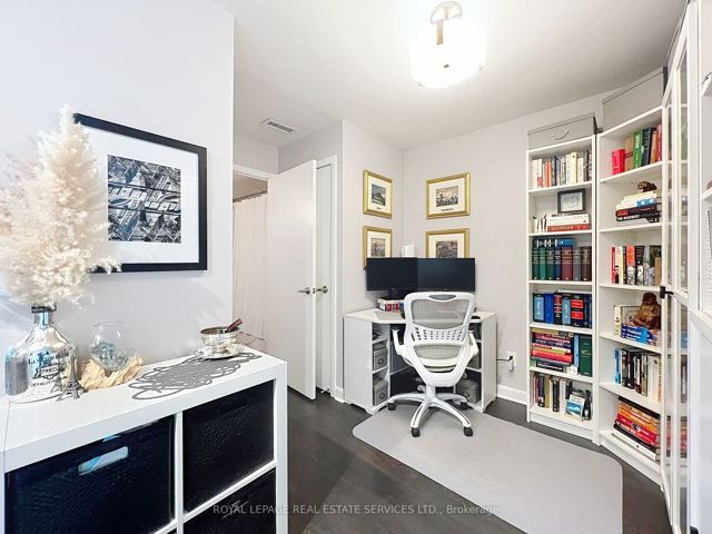 1010 - 525 Wilson Ave