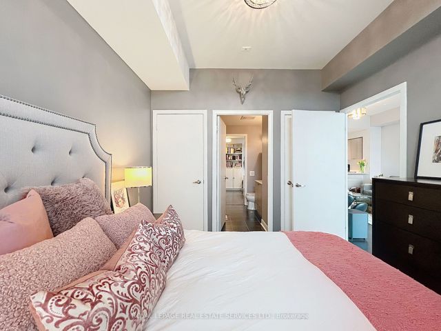 1010 - 525 Wilson Ave