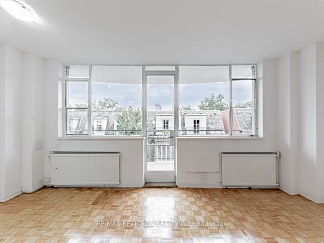 205 - 25 Bedford Rd