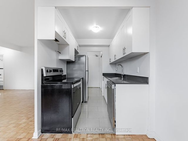 205 - 25 Bedford Rd