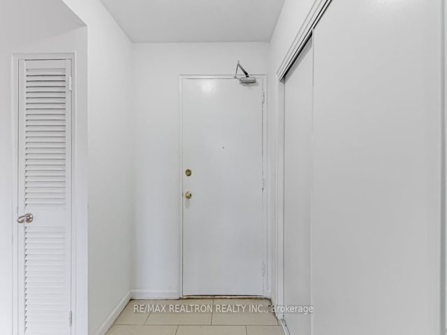 205 - 25 Bedford Rd