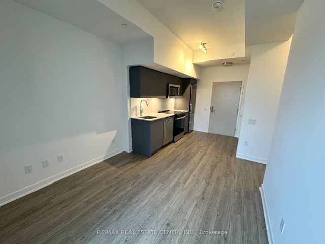 837 - 500 Wilson Ave