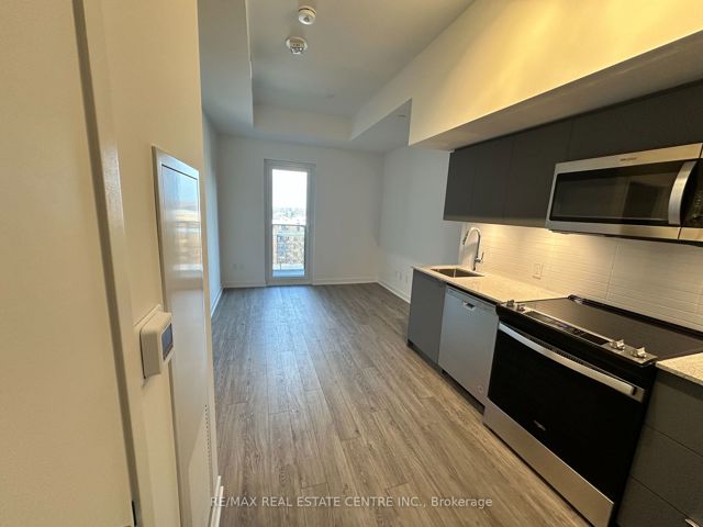 837 - 500 Wilson Ave
