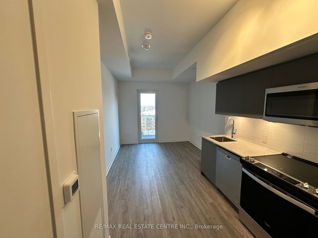 837 - 500 Wilson Ave