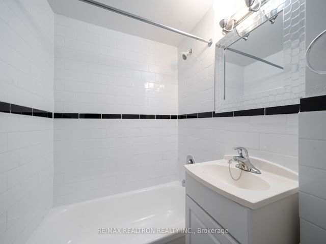 104 - 25 Bedford Rd