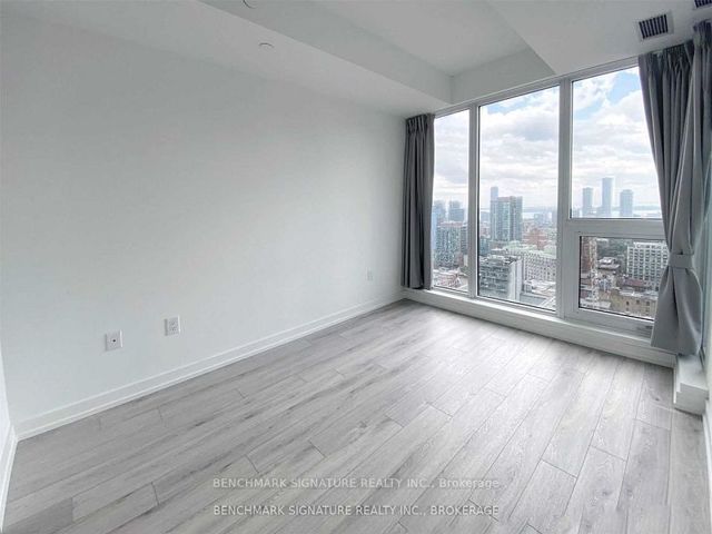 #2802 - 77 Shuter St