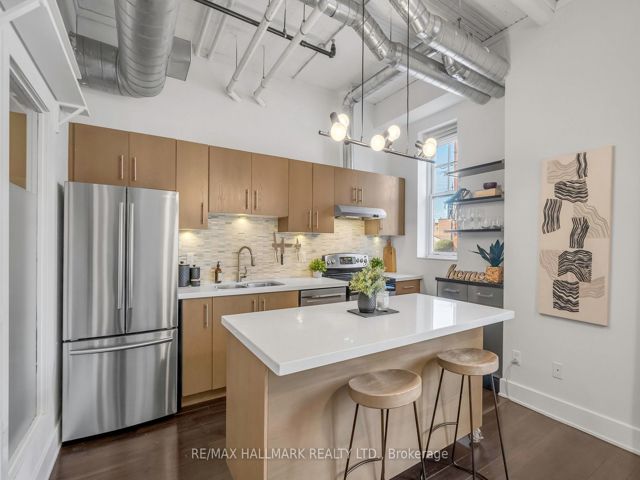106 - 183 Dovercourt Rd
