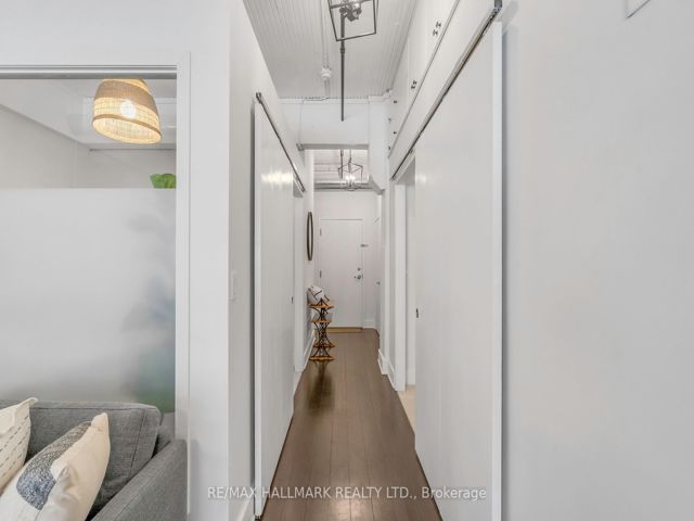 106 - 183 Dovercourt Rd