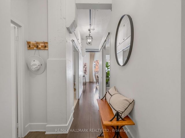 106 - 183 Dovercourt Rd