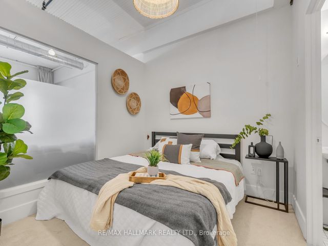 106 - 183 Dovercourt Rd