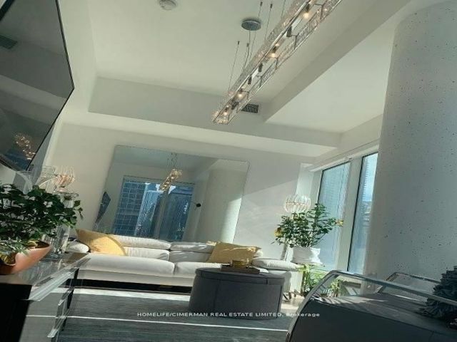 406 - 8 The Esplanade