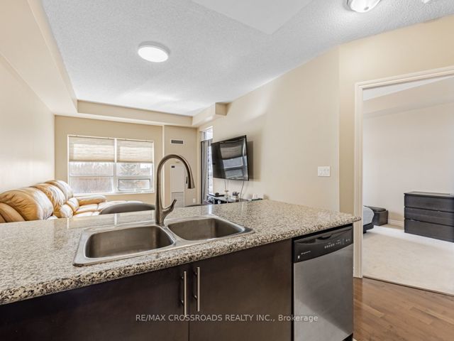 405 - 135 Wynford Dr