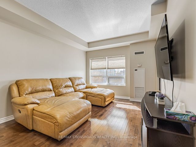 405 - 135 Wynford Dr
