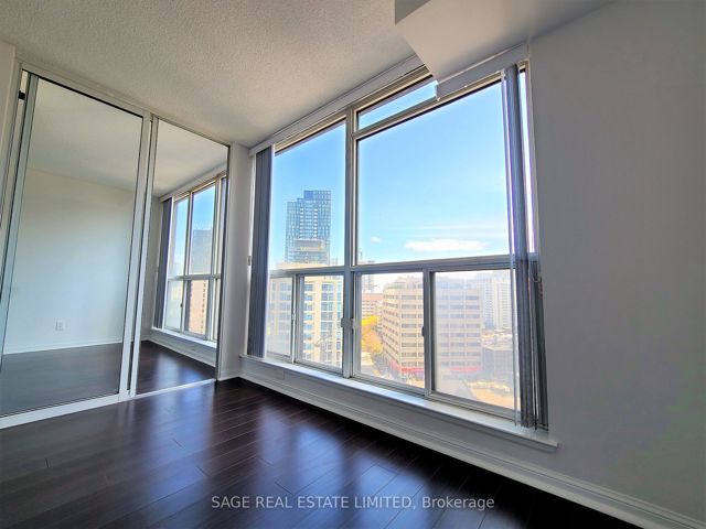 1312 - 24 Wellesley St W