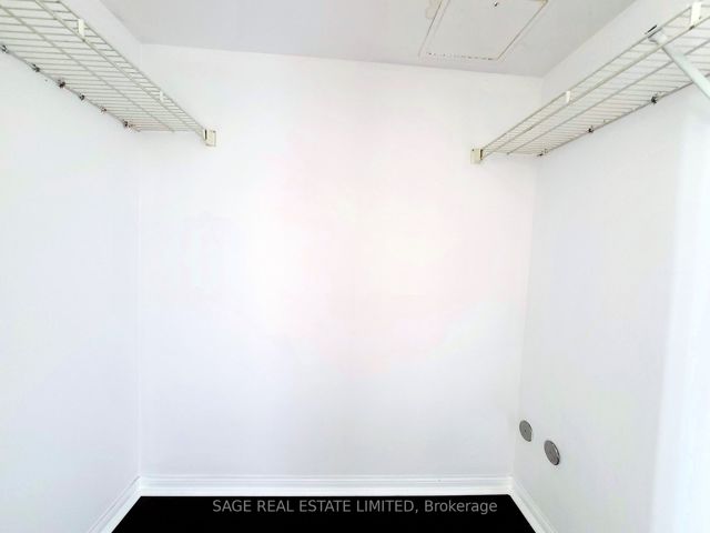 1312 - 24 Wellesley St W