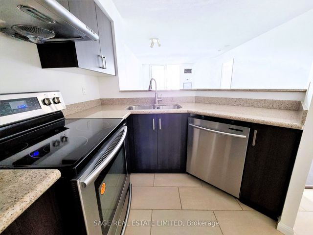 1312 - 24 Wellesley St W