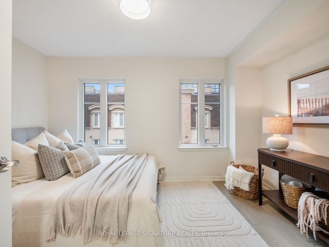 712 - 42 Western Battery Rd