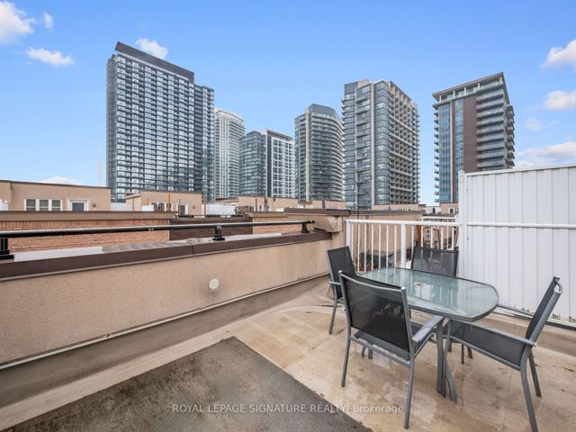 712 - 42 Western Battery Rd