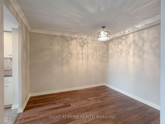 305 - 271 Ridley Blvd