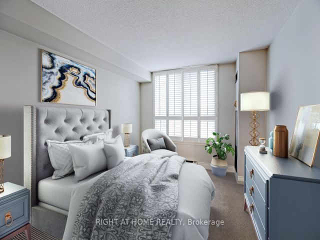 305 - 271 Ridley Blvd