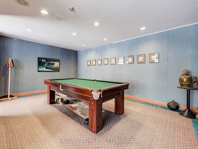 305 - 271 Ridley Blvd