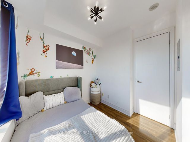 1109 - 2 Clairtrell Rd
