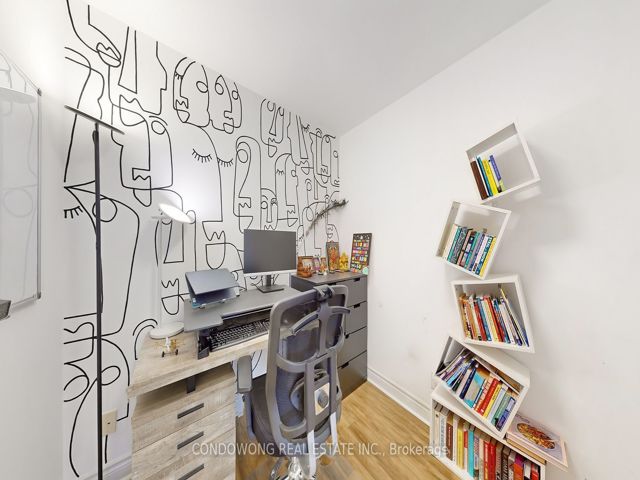 1109 - 2 Clairtrell Rd