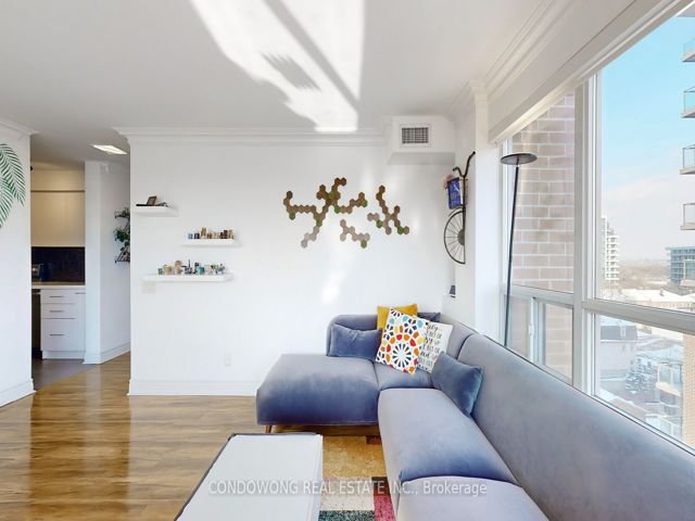 1109 - 2 Clairtrell Rd