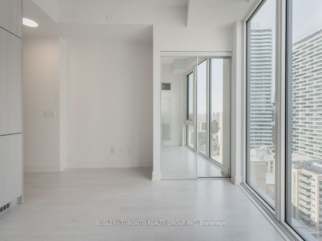 2110 - 308 Jarvis St