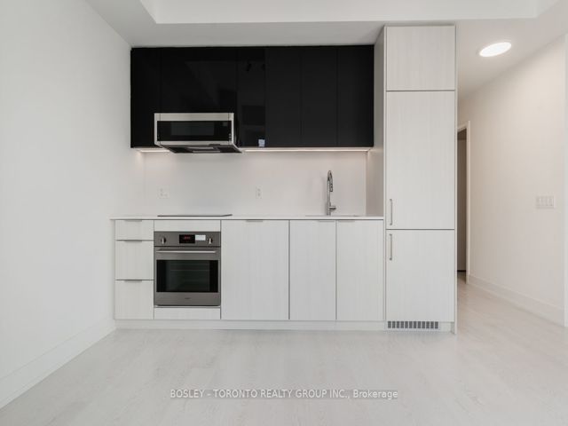 2110 - 308 Jarvis St