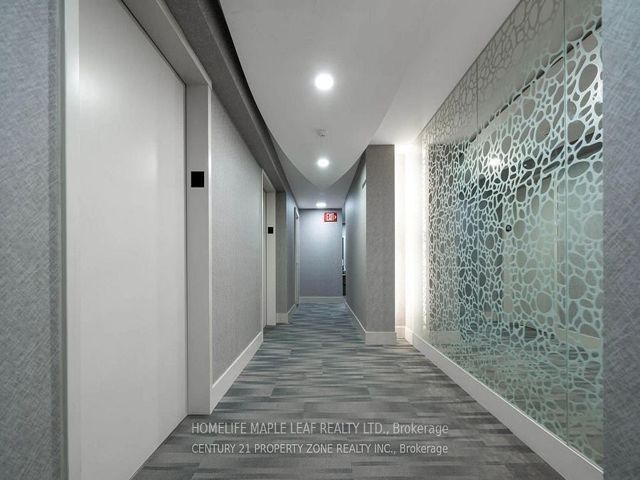 1903 - 38 Dan Leckie Way
