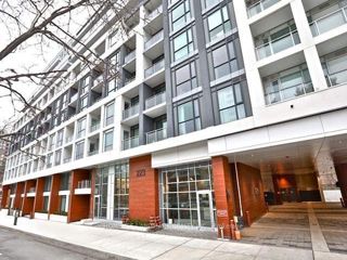 303 - 223 St Clair Ave W