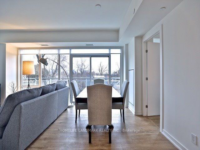303 - 223 St Clair Ave W
