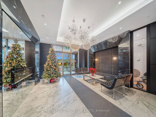 439 - 31 Tippett Rd
