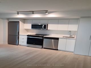 523 - 30 Tretti Way