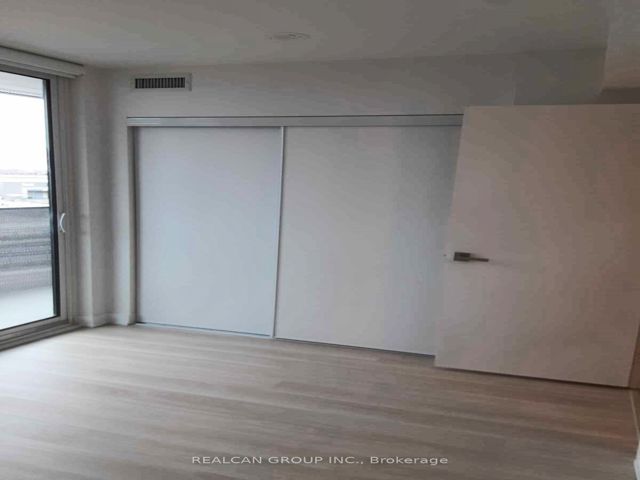523 - 30 Tretti Way