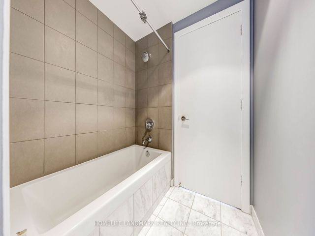 1405 - 33 Charles St E