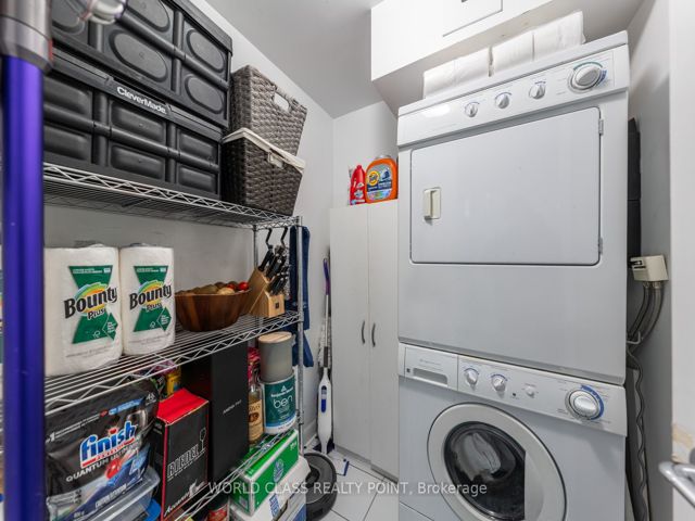 705 - 375 King St W
