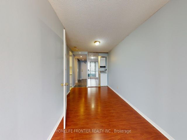 713 - 7 Bishop Ave