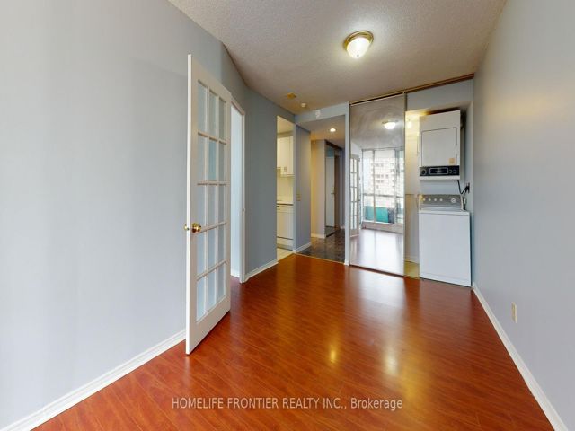 713 - 7 Bishop Ave