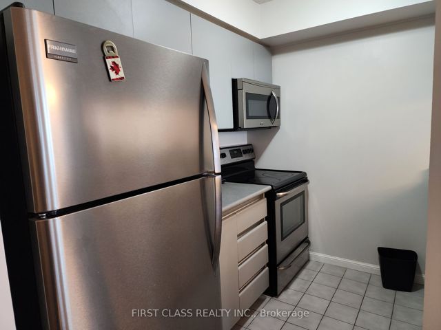 1306 - 24 Wellesley St W