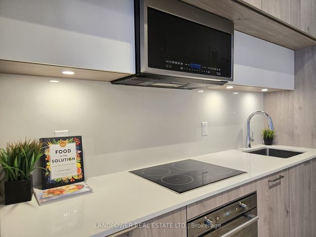258 - 25 Adra Grado Way
