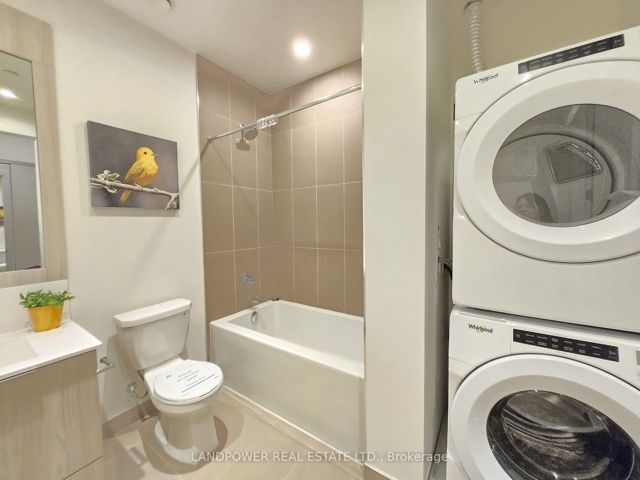 258 - 25 Adra Grado Way